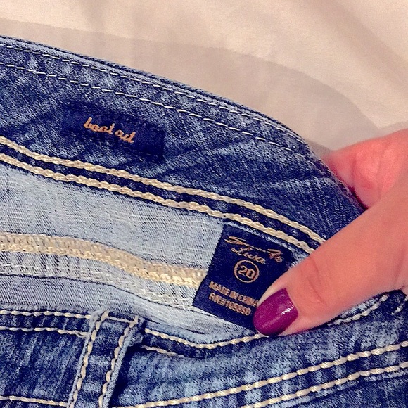 Seven7 Bootcut Jeans - Picture 2 of 3